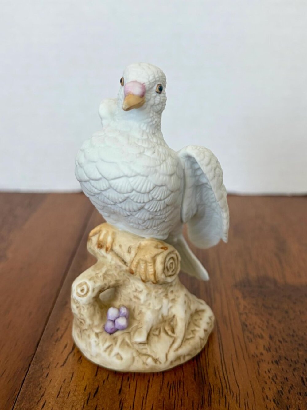 Lefton China White Dove Figurine – Bisque Porcelain Bird Statue, Cottagecore Dec